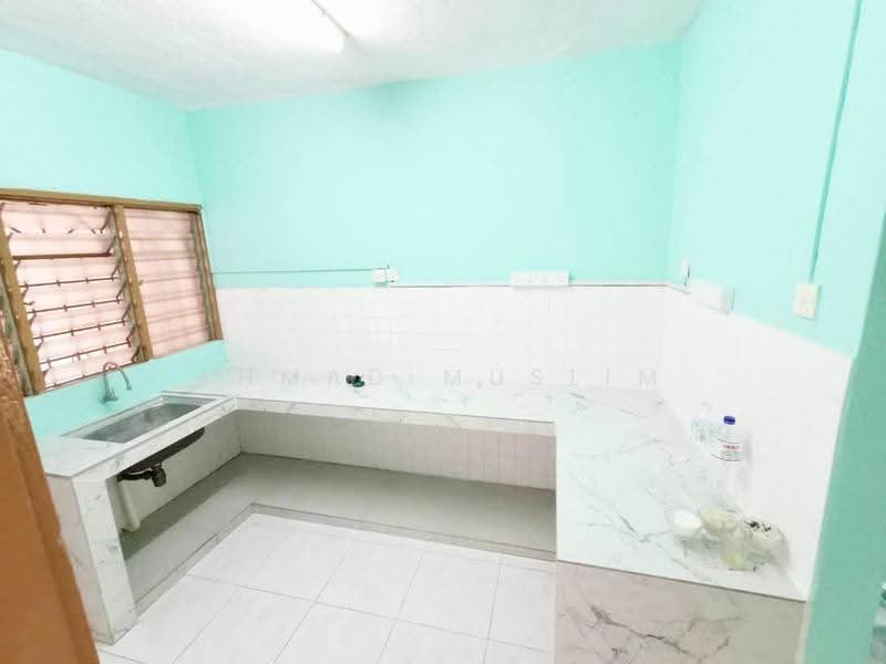 Rumah Teres 2-Tingkat untuk Dijual di Pandan Perdana (Ampang) - Ahmad Muslim - Kitchen - PropertyGuru.com.my