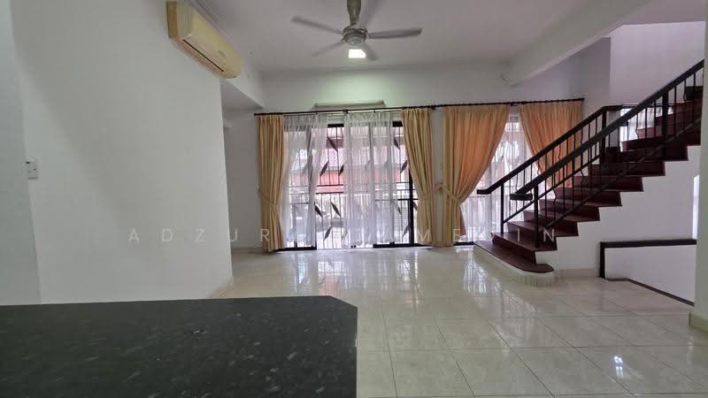 2-storey Terraced House for Sale in Bukit Jelutong (Shah Alam) - Adzura Zamedin - PropertyGuru.com.my
