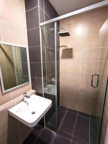 Apartment for Rent at D'Pristine - Jesse Poon - Bathroom - PropertyGuru.com.my