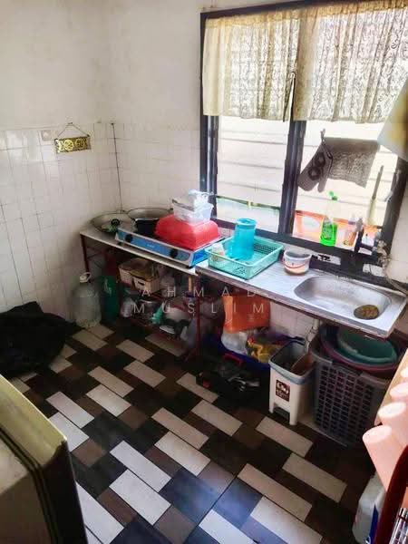 Flat for Sale at Taman Mulia Jaya - Ahmad Muslim - Kitchen - PropertyGuru.com.my