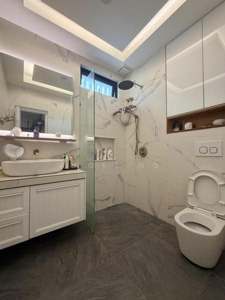 Rumah Teres 2-Tingkat untuk Dijual di Ampang Saujana (Ampang) - Angel Ng - Bathroom - PropertyGuru.com.my