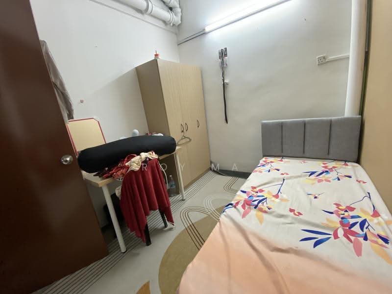 2-storey Terraced House for Rent in Taman Lucky (Bangsar) - Roy Ma - Bedroom - PropertyGuru.com.my