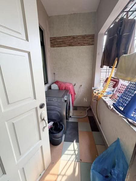 Rumah Teres 2-Tingkat untuk Dijual di Ampang Saujana (Ampang) - Angel Ng - Balcony - PropertyGuru.com.my