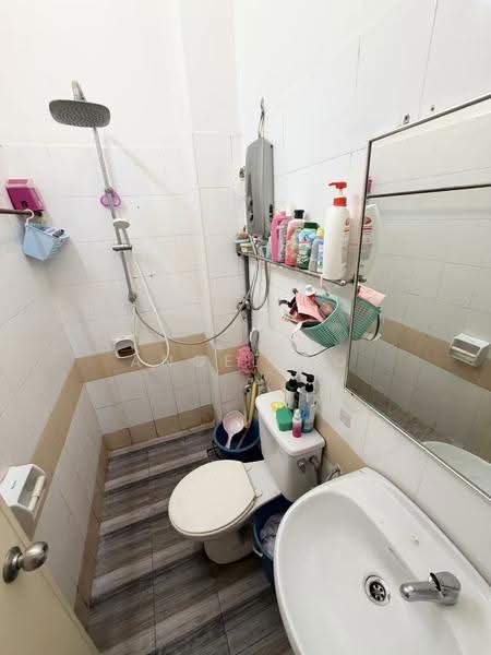 Rumah Teres 2-Tingkat untuk Dijual di Ampang Saujana (Ampang) - Angel Ng - Bathroom - PropertyGuru.com.my