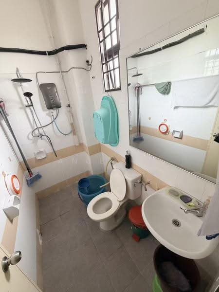 Rumah Teres 2-Tingkat untuk Dijual di Ampang Saujana (Ampang) - Angel Ng - Bathroom - PropertyGuru.com.my
