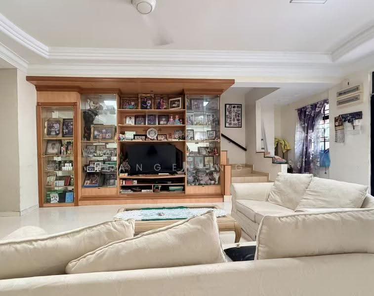 Rumah Teres 2-Tingkat untuk Dijual di Ampang Saujana (Ampang) - Angel Ng - Living Room - PropertyGuru.com.my