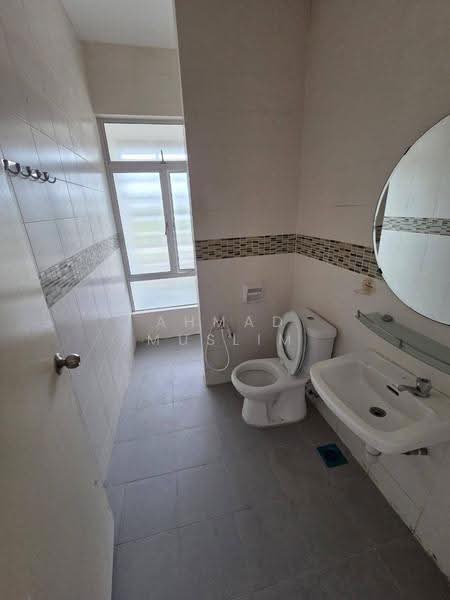 Rumah Teres 2-Tingkat untuk Dijual di Ampang (Selangor) - Ahmad Muslim - Bathroom - PropertyGuru.com.my