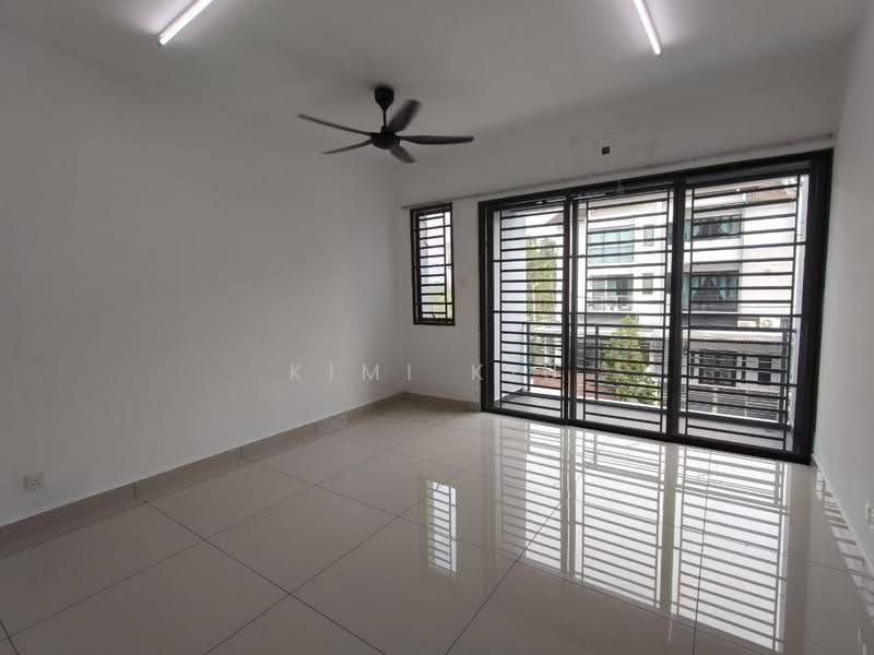 2.5-storey Terraced House for Rent in Bandar Indahpura (Kulai) - Kimi Kiu - Living Room - PropertyGuru.com.my