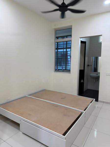 2-storey Terraced House for Rent in Taman Mount Austin (Tebrau) - Jessica Ma - Bedroom - PropertyGuru.com.my