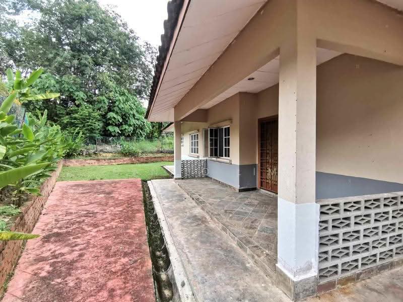Bungalow House for Sale in College Heights Garden Resort (Setul) - Danilo Lim - Exterior - PropertyGuru.com.my
