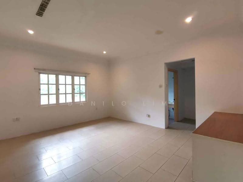Bungalow House for Sale in College Heights Garden Resort (Setul) - Danilo Lim - Interior - PropertyGuru.com.my