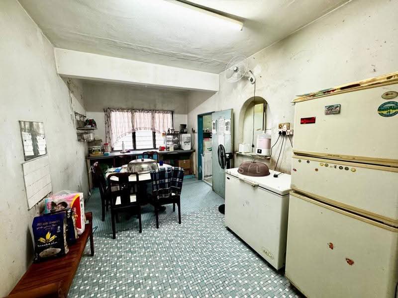 Rumah Teres 2-Tingkat untuk Dijual di Ampang (Selangor) - Ahmad Muslim - Kitchen - PropertyGuru.com.my