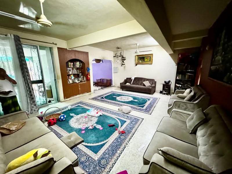 Rumah Teres 2-Tingkat untuk Dijual di Ampang (Selangor) - Ahmad Muslim - Living Room - PropertyGuru.com.my