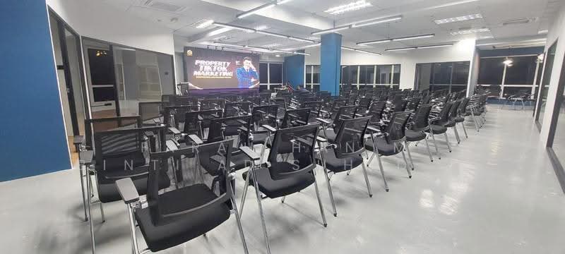Office for Sale in Bandar Baru Bangi (Selangor) - FARAH HANIM BINTI AD SUHADAK SUHADAK - Interior - PropertyGuru.com.my