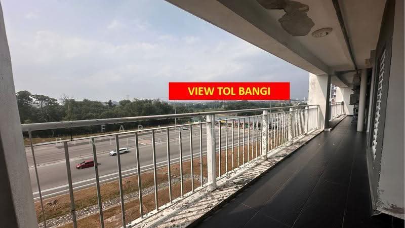 Office for Sale in Bandar Baru Bangi (Selangor) - FARAH HANIM BINTI AD SUHADAK SUHADAK - Balcony - PropertyGuru.com.my