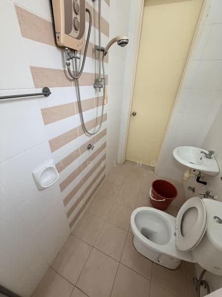 Rumah Teres 2-Tingkat untuk Dijual di Ampang Saujana (Ampang) - Angel Ng - Bathroom - PropertyGuru.com.my