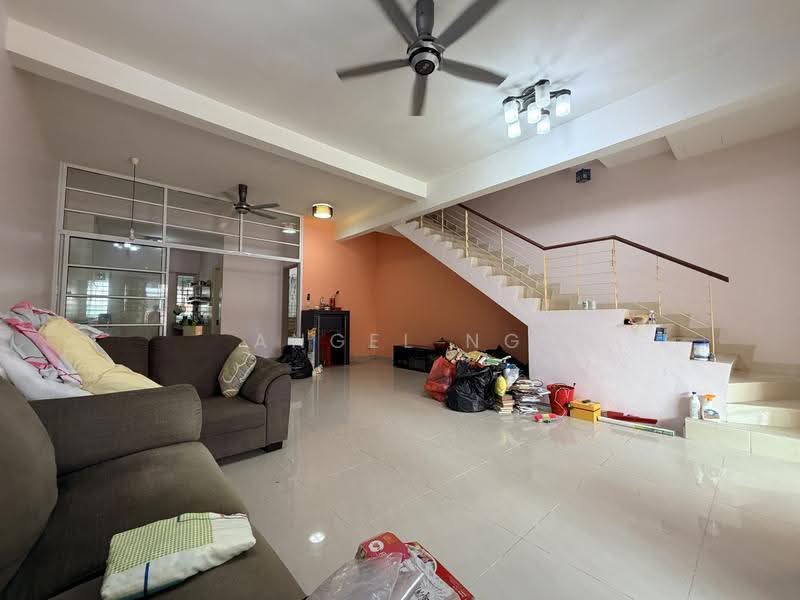 Rumah Teres 2-Tingkat untuk Dijual di Ampang Saujana (Ampang) - Angel Ng - Living Room - PropertyGuru.com.my