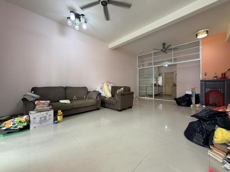Rumah Teres 2-Tingkat untuk Dijual di Ampang Saujana (Ampang) - Angel Ng - Living Room - PropertyGuru.com.my