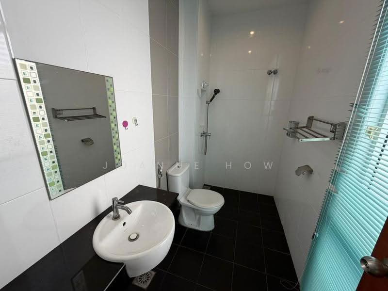 2.5-storey Terraced House for Sale in Klebang (Melaka) - Joanne How - Bathroom - PropertyGuru.com.my
