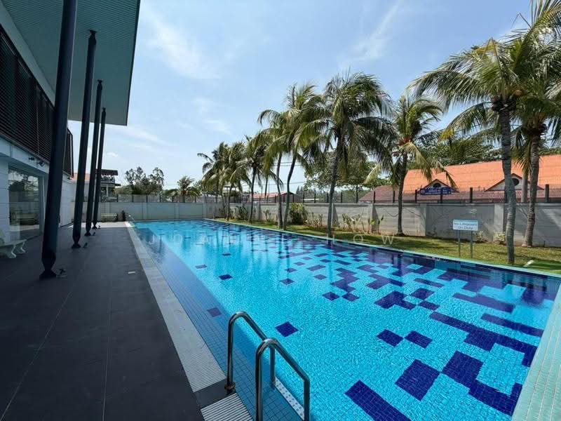 2.5-storey Terraced House for Sale in Klebang (Melaka) - Joanne How - Pool - PropertyGuru.com.my