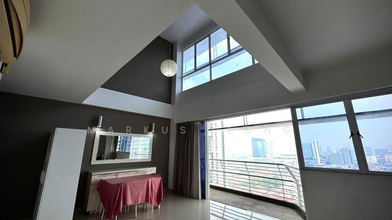 Kondominium untuk Dijual di The Plaza Condominium - Markus Leong - Living Room - PropertyGuru.com.my