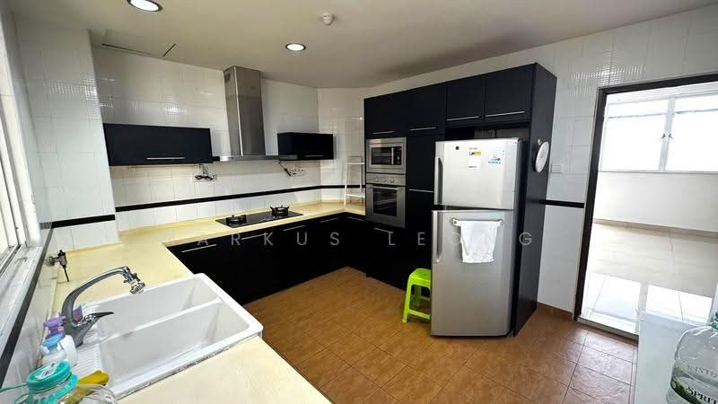 Kondominium untuk Dijual di The Plaza Condominium - Markus Leong - Kitchen - PropertyGuru.com.my