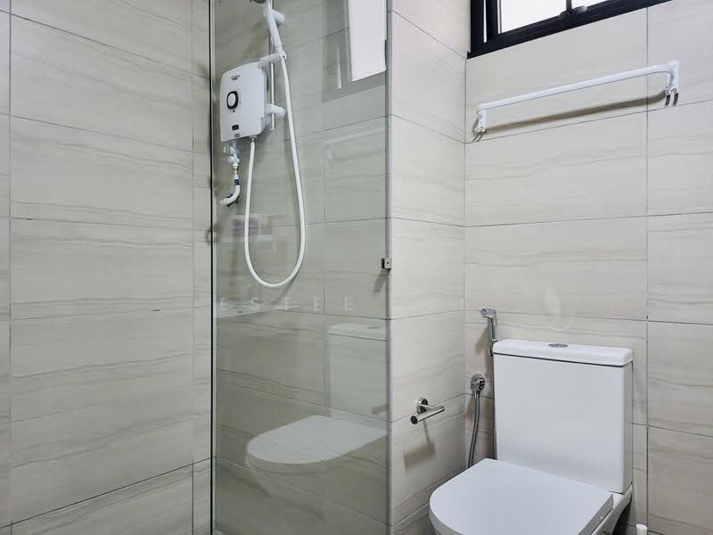 Service Residence for Rent at BeCentral @ i-City - Estee Lee - Bathroom - PropertyGuru.com.my