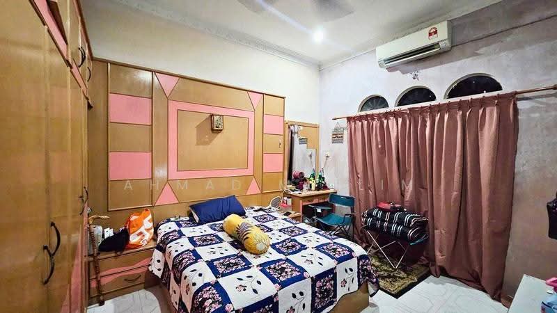 Bungalow House untuk Dijual di Banting (Selangor) - Ahmad Muslim - Bedroom - PropertyGuru.com.my