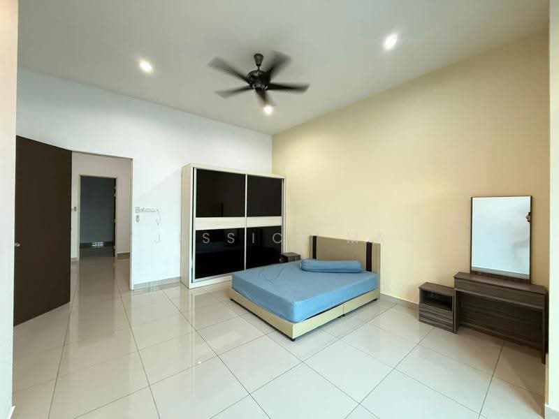 2-storey Terraced House for Rent in Taman Mount Austin (Tebrau) - Jessica Ma - Bedroom - PropertyGuru.com.my