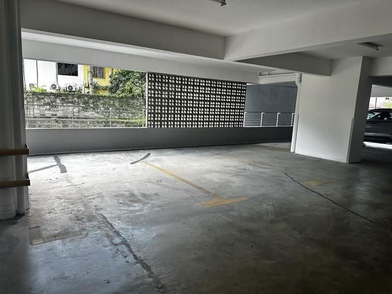 Kediaman Servis untuk Dijual di SetiaWalk - Ivan Tan - Car Park - PropertyGuru.com.my