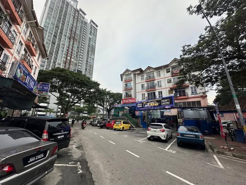 Shop for Sale in Taman Tampoi Indah (Tampoi) - Finn Aw - Exterior - PropertyGuru.com.my