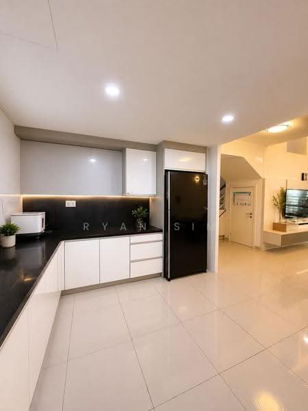 3-storey Terraced House for Sale in Gelugor (Penang) - Ryan Sim - Kitchen - PropertyGuru.com.my