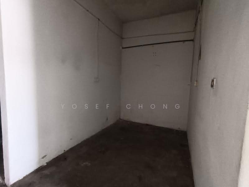 Kedai untuk Disewa di Taman Ungku Tun Aminah (Skudai) - Yosef Chong - Interior - PropertyGuru.com.my