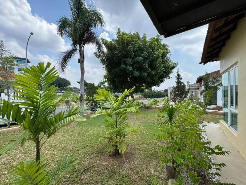 Zero-Lot Bungalow for Sale in Ayer Keroh (Melaka) - Joanne How - Exterior - PropertyGuru.com.my