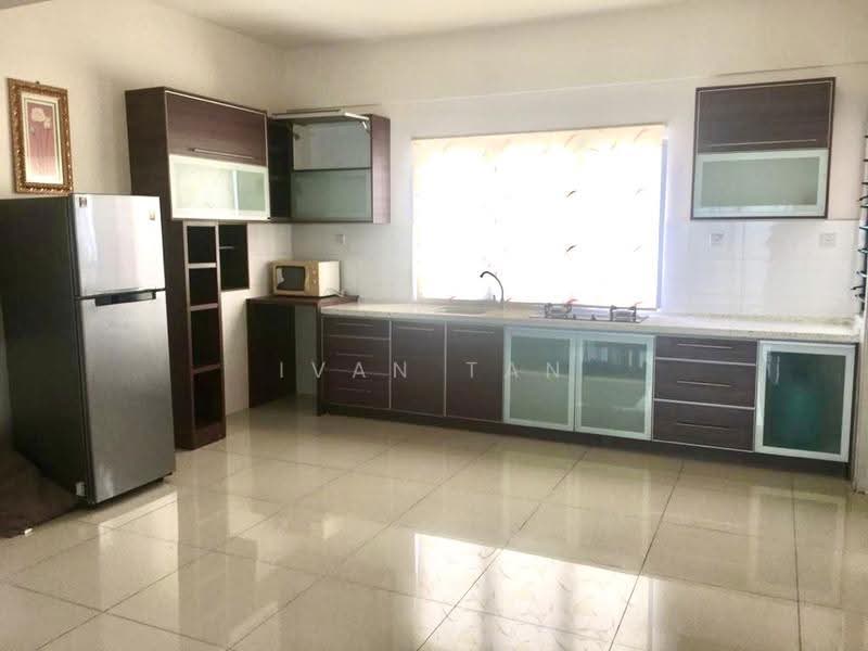 Kediaman Servis untuk Disewa di SetiaWalk - Ivan Tan - Kitchen - PropertyGuru.com.my