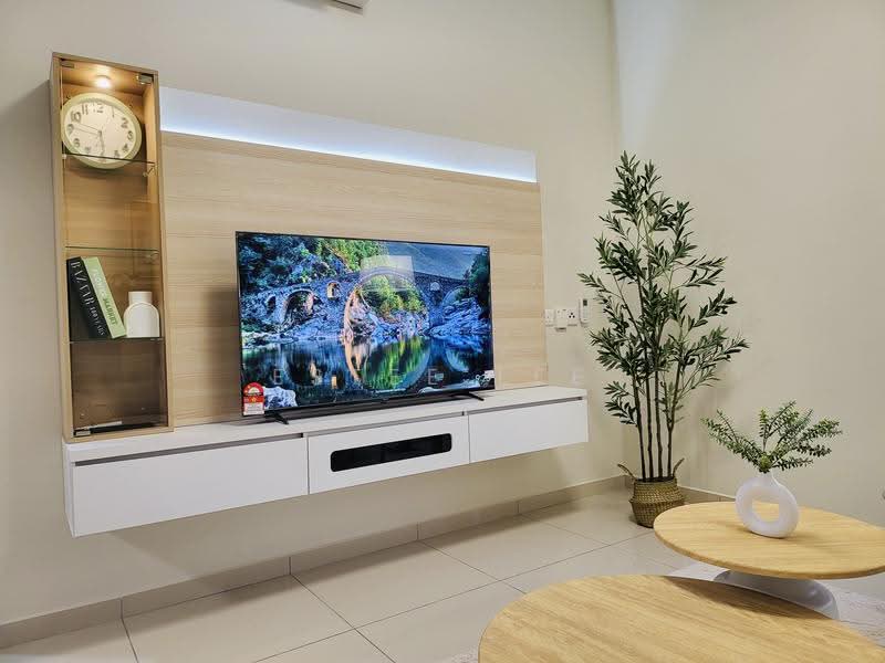Kediaman Servis untuk Disewa di BeCentral @ i-City - Estee Lee - Living Room - PropertyGuru.com.my