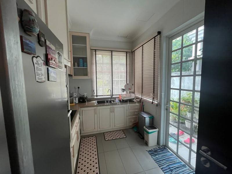 Rumah Teres 3-Tingkat untuk Dijual di Setia Eco Glades (Cyberjaya) - Hartini Binti Ismail - Kitchen - PropertyGuru.com.my