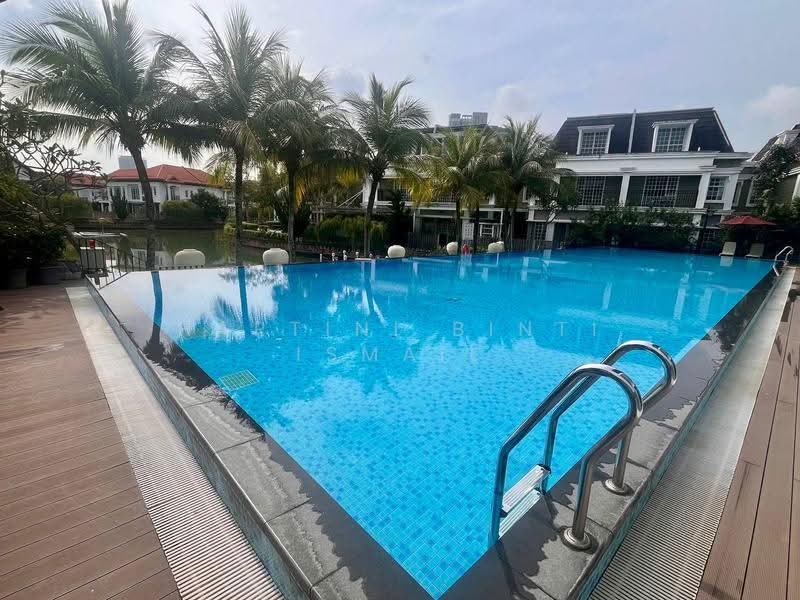 Rumah Teres 3-Tingkat untuk Dijual di Setia Eco Glades (Cyberjaya) - Hartini Binti Ismail - Pool - PropertyGuru.com.my