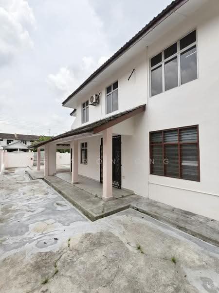 Semi-Detached House for Sale in Taman Bukit Kempas (Tampoi) - Sharon Ong - Exterior - PropertyGuru.com.my