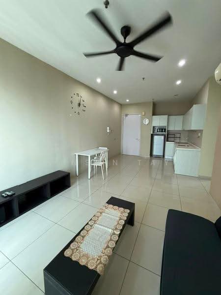 Kediaman Servis untuk Dijual di i-SOHO @ i-City - Winson Tay - Living Room - PropertyGuru.com.my