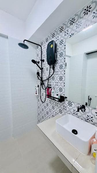 Pangsapuri untuk Dijual di Bukit Awansari (OG Court) - SACHENDRA . - Bathroom - PropertyGuru.com.my