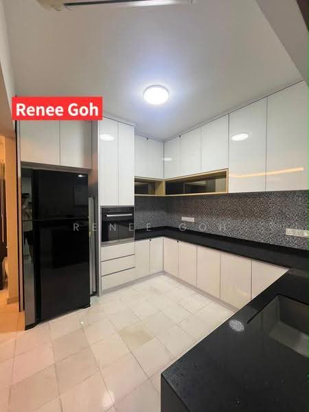 Kondominium untuk Disewa di Gold Coast Resort Condominium - Renee Goh - Kitchen - PropertyGuru.com.my
