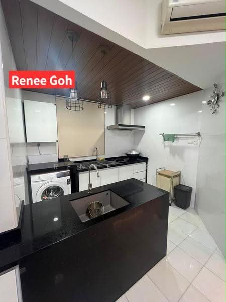Kondominium untuk Disewa di Gold Coast Resort Condominium - Renee Goh - Kitchen - PropertyGuru.com.my