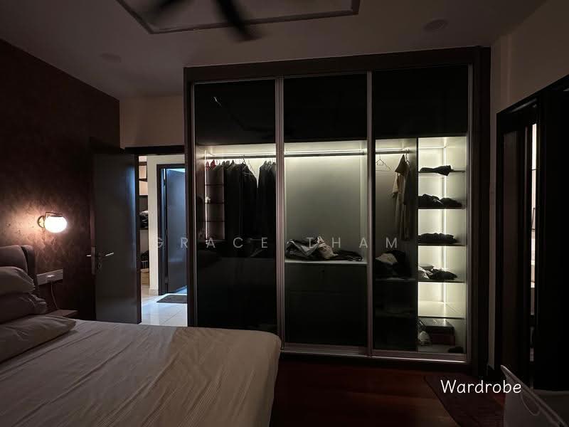 Condominium for Rent at Paraiso Residence @ The Earth - Grace Tham - Bedroom - PropertyGuru.com.my