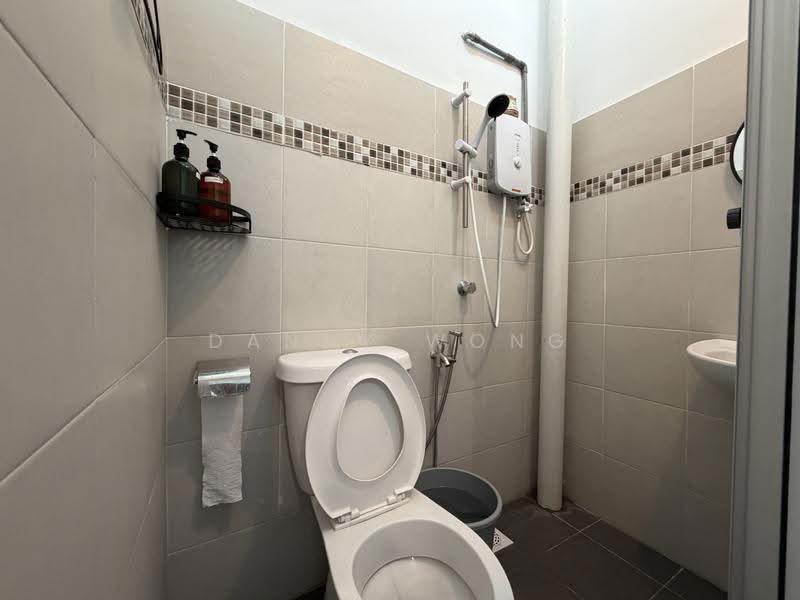 2-storey Terraced House for Sale in Taman Kundang Jaya (Rawang) - Danny Wong - Bathroom - PropertyGuru.com.my