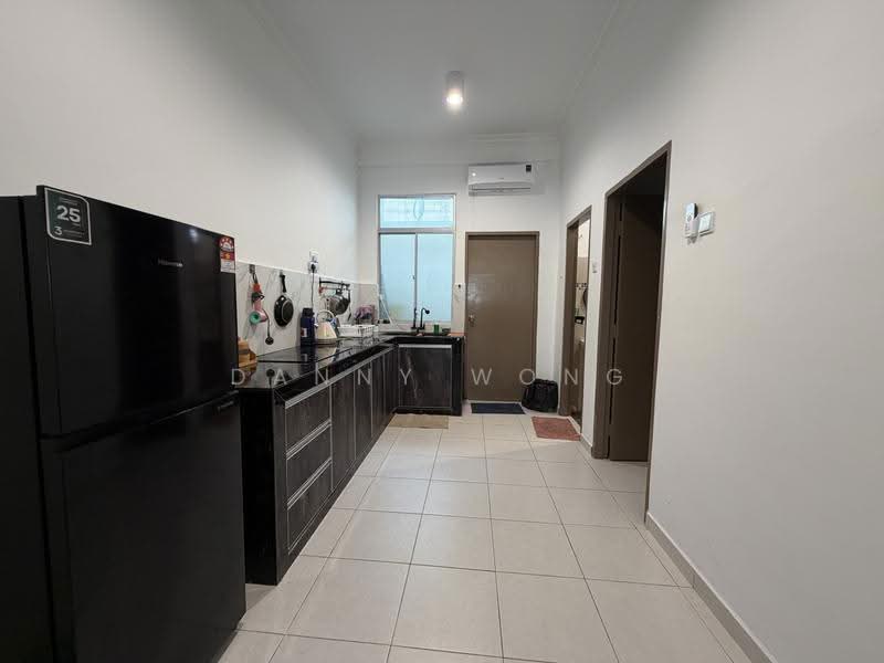 2-storey Terraced House for Sale in Taman Kundang Jaya (Rawang) - Danny Wong - Kitchen - PropertyGuru.com.my
