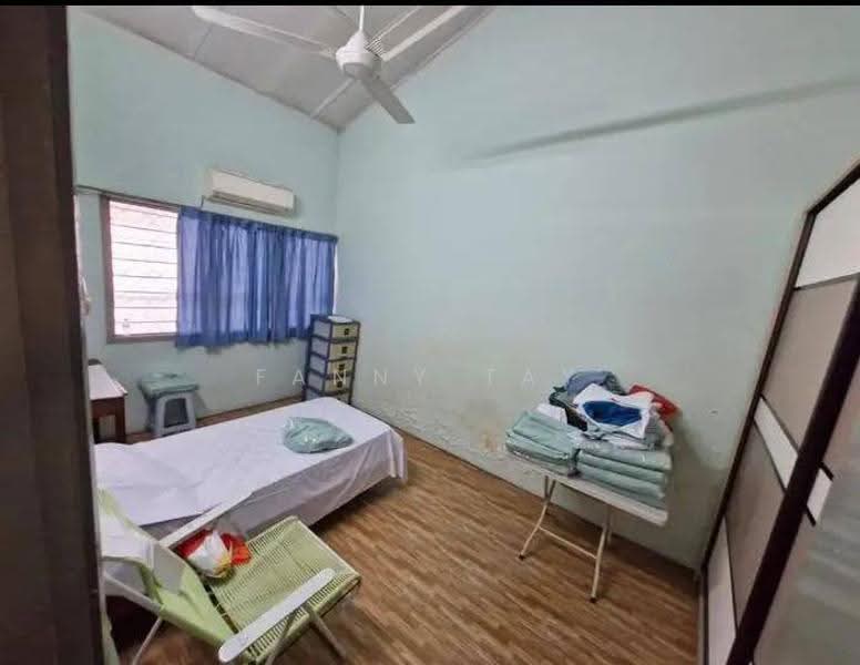 1-storey Terraced House for Sale in Bandar Baru Sri Petaling (Sri Petaling) - Fanny Tay - Bedroom - PropertyGuru.com.my
