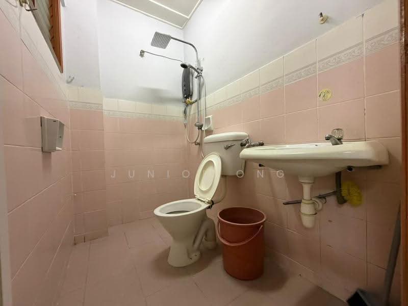 2-storey Terraced House for Sale in Bandar Country Homes (Rawang) - Junior Ong - Bathroom - PropertyGuru.com.my