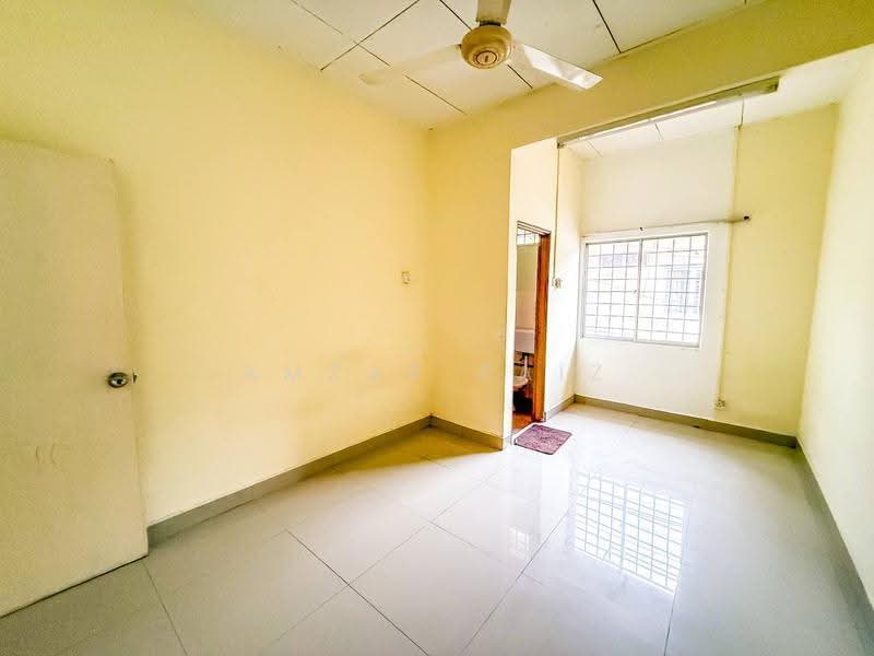 2-storey Terraced House for Sale in Kelana Jaya (Petaling Jaya) - Amzar Faiz - PropertyGuru.com.my