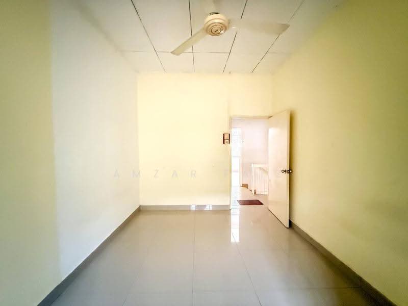 2-storey Terraced House for Sale in Kelana Jaya (Petaling Jaya) - Amzar Faiz - PropertyGuru.com.my